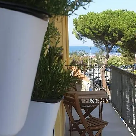 Xenia, Soverato Oda ve Kahvaltı Soverato Marina