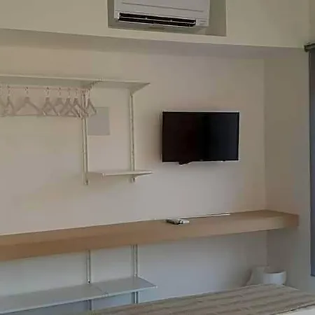 Xenia, Soverato Oda ve Kahvaltı 3*
