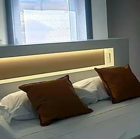 Xenia, Soverato Oda ve Kahvaltı